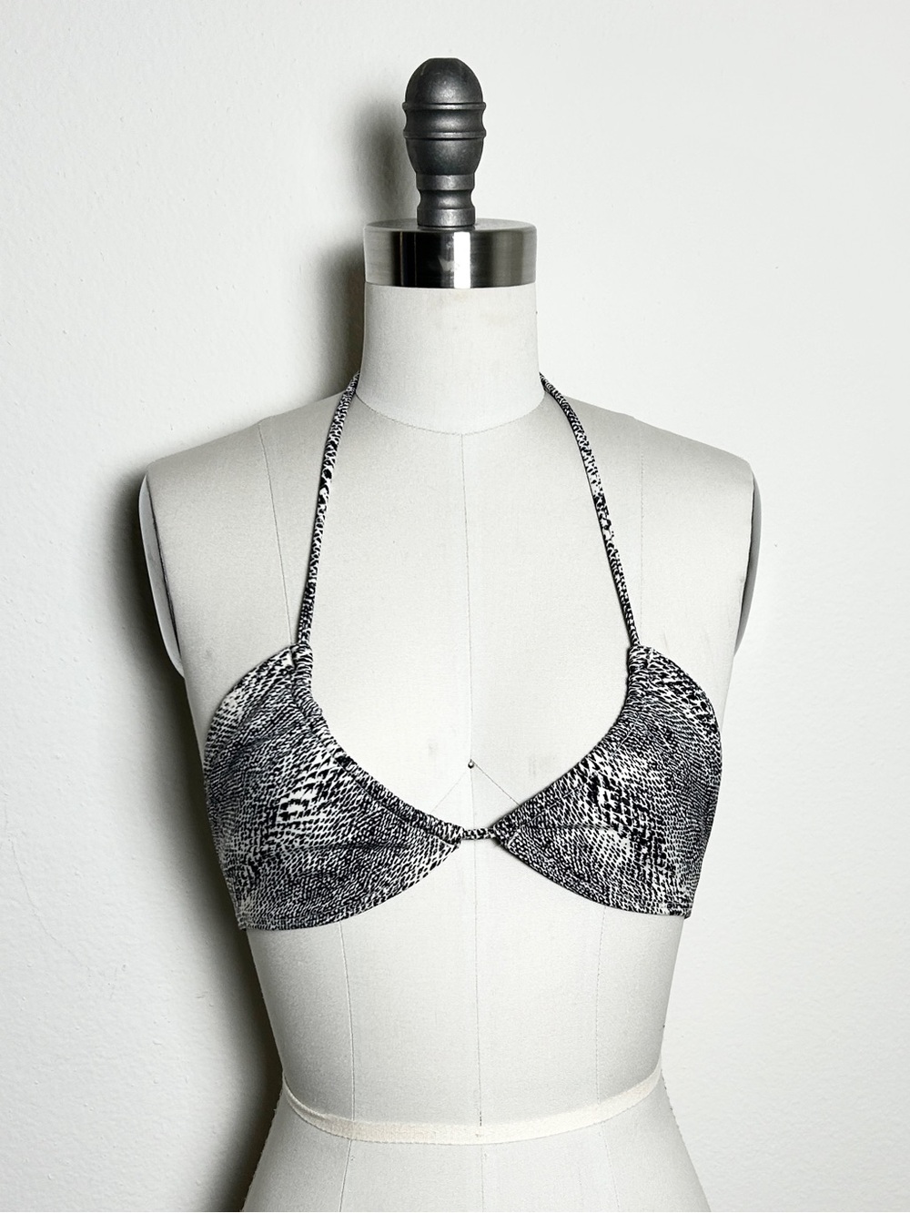 Vintage Y2K Pakaloha Snake Print Halter Bikini Top Size L Black White Brazilian